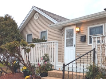 property at 708 Illinois St