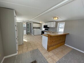 15435 E Cherry Creek Rd in Larkspur, CO - Building Photo - Building Photo