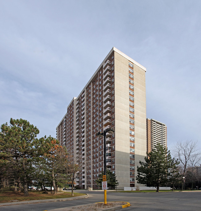 Dalemount Condominiums in Toronto, ON - Building Photo - Building Photo