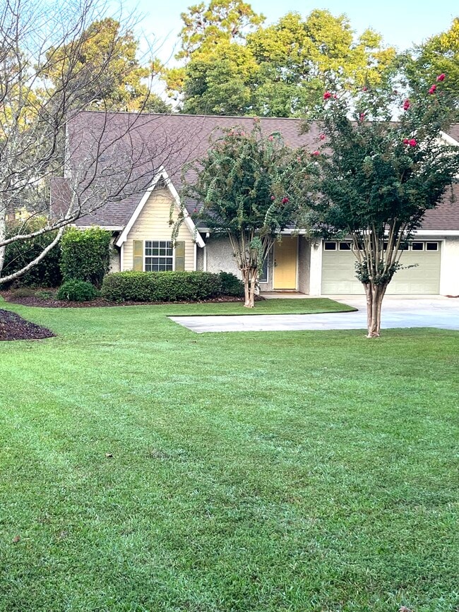 138 Grimes Rd NE in Milledgeville, GA - Building Photo - Building Photo