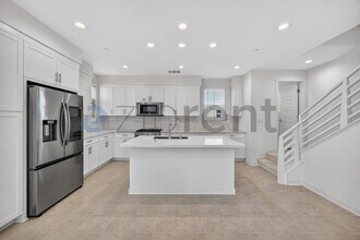 10425 Adamson Wy in San Diego, CA - Building Photo - Building Photo