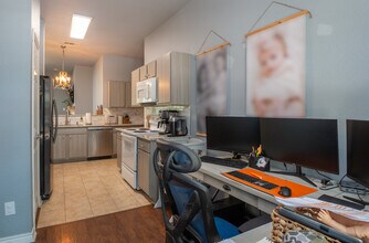 1313 Cardinal Way in Aubrey, TX - Building Photo - Building Photo