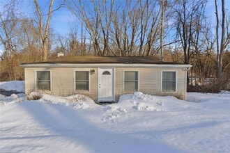 1614 NY-9G in Hyde Park, NY - Building Photo - Building Photo