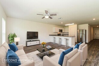 1219 Chrysler St in Lehigh Acres, FL - Building Photo - Building Photo
