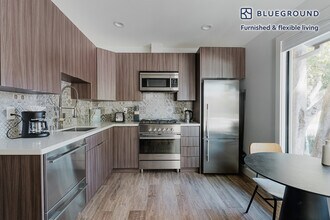715 Everett Ave in Palo Alto, CA - Building Photo - Building Photo