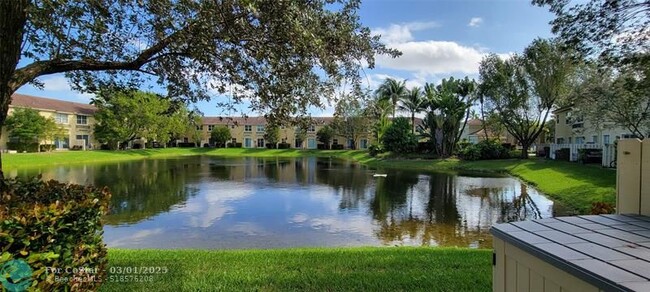 2851 Prospect Rd in Tamarac, FL - Building Photo - Building Photo