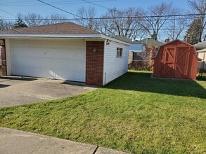 3914 McKinley St in Dearborn Heights, MI - Building Photo - Building Photo