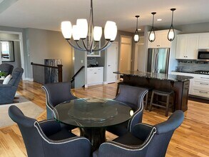 1716 Stone Crest Dr NE in Rochester, MN - Building Photo - Building Photo