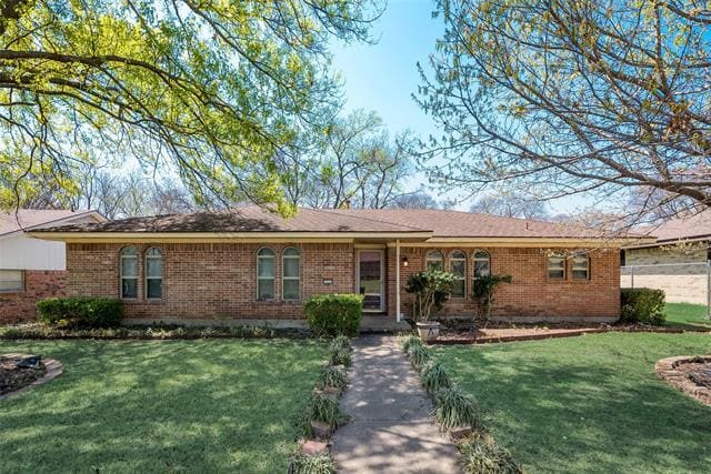 property at 111 S Capri Dr