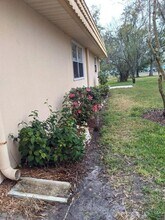 201 Bedford Trail in Sun City Center, FL - Building Photo - Building Photo