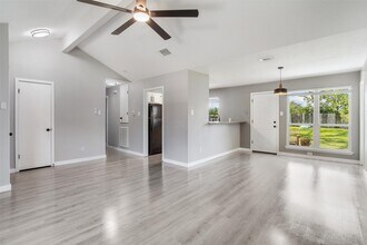 509 Landing Blvd in League City, TX - Building Photo - Building Photo