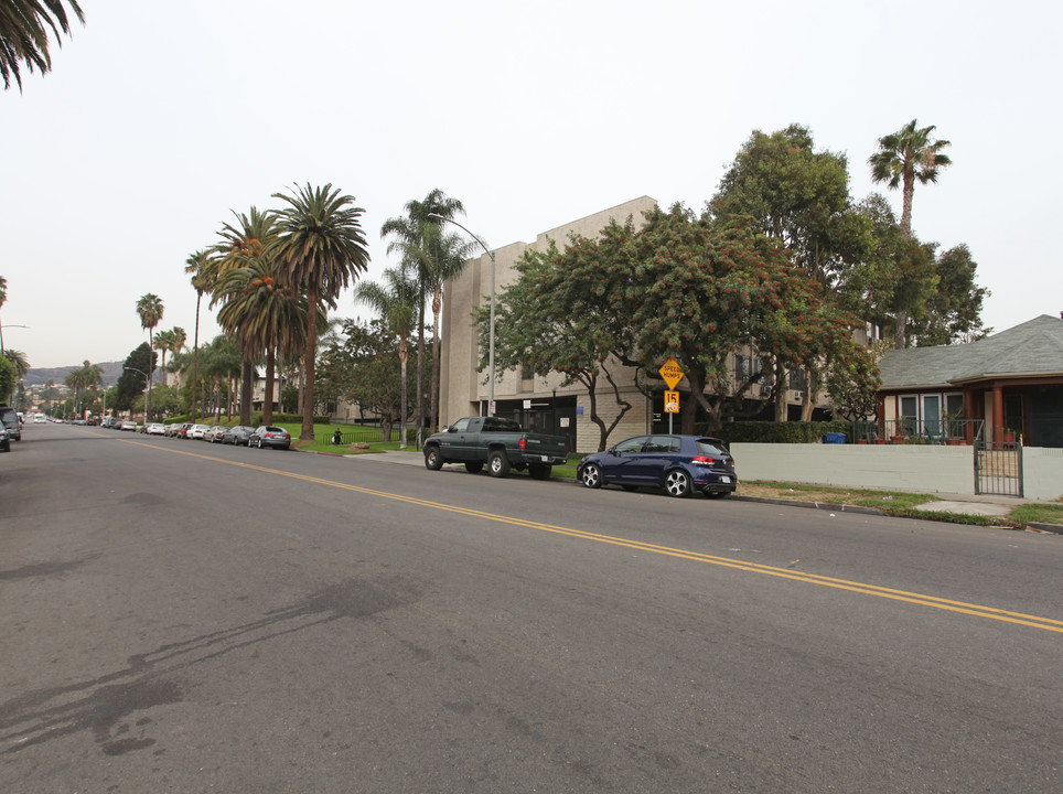 Hobart Garden Apartments in Los Angeles, CA - Building Photo