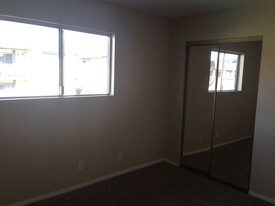 12835 10th St in Chino, CA - Building Photo