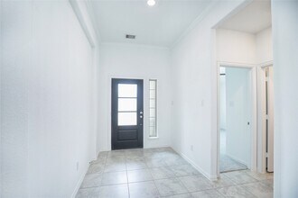 8726 Fairbrook Dr in Missouri City, TX - Building Photo - Building Photo