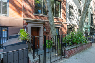 236 E 32nd St in New York, NY - Building Photo - Building Photo