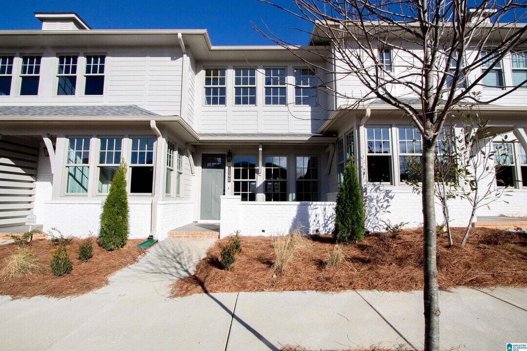 1190 Windsor Sq in Birmingham, AL - Building Photo