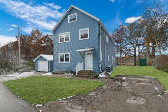 2107 Haegele Dr in Twin Lakes, WI - Building Photo - Building Photo