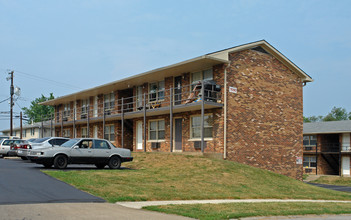 Hartford Place in Lexington, KY - Foto de edificio - Building Photo