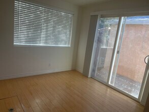 8547 Airdrome St in Los Angeles, CA - Building Photo - Building Photo