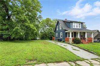 2711 Kensington Ave in Kansas City, MO - Building Photo - Building Photo