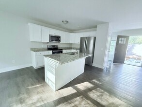 5210 Phoenix St in Cumming, GA - Building Photo - Building Photo