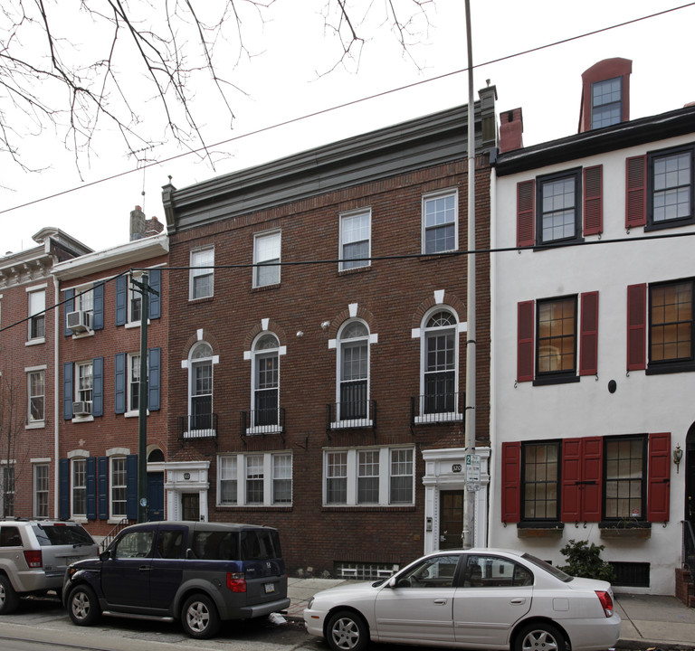 320-322 S 12th St in Philadelphia, PA - Building Photo