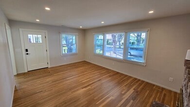 740 Locust St in Santa Clara, CA - Building Photo - Building Photo