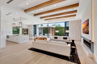 811 Granada Dr in Boca Raton, FL - Building Photo - Building Photo