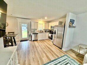 1007 Middle Ln in Gulfport, MS - Building Photo - Building Photo