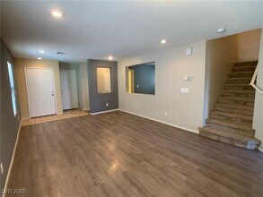 5662 Thunder Spirit St in Las Vegas, NV - Building Photo - Building Photo