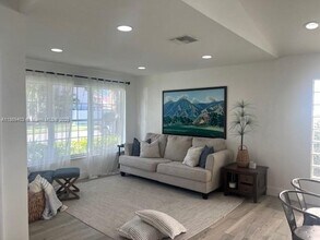 17888 SW 14th St in Pembroke Pines, FL - Building Photo - Building Photo