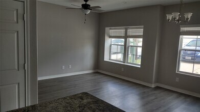 16937 Glenheath St in Montgomery, TX - Building Photo - Building Photo