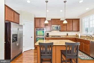 5028 Small Gains Wy in Frederick, MD - Building Photo - Building Photo