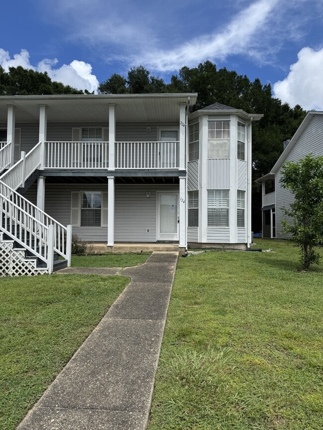 property at 1500 E Johnson Ave