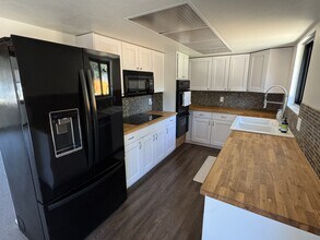 2518 Cattlemans Trail in South Lake Tahoe, CA - Building Photo - Building Photo