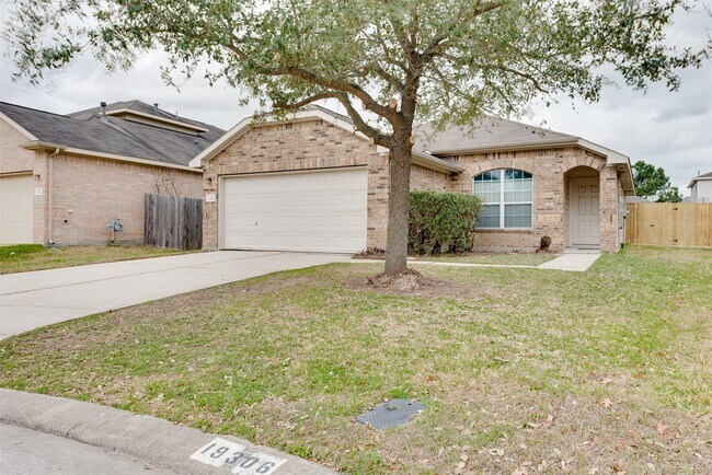 property at 19310 Golden Cactus Ln