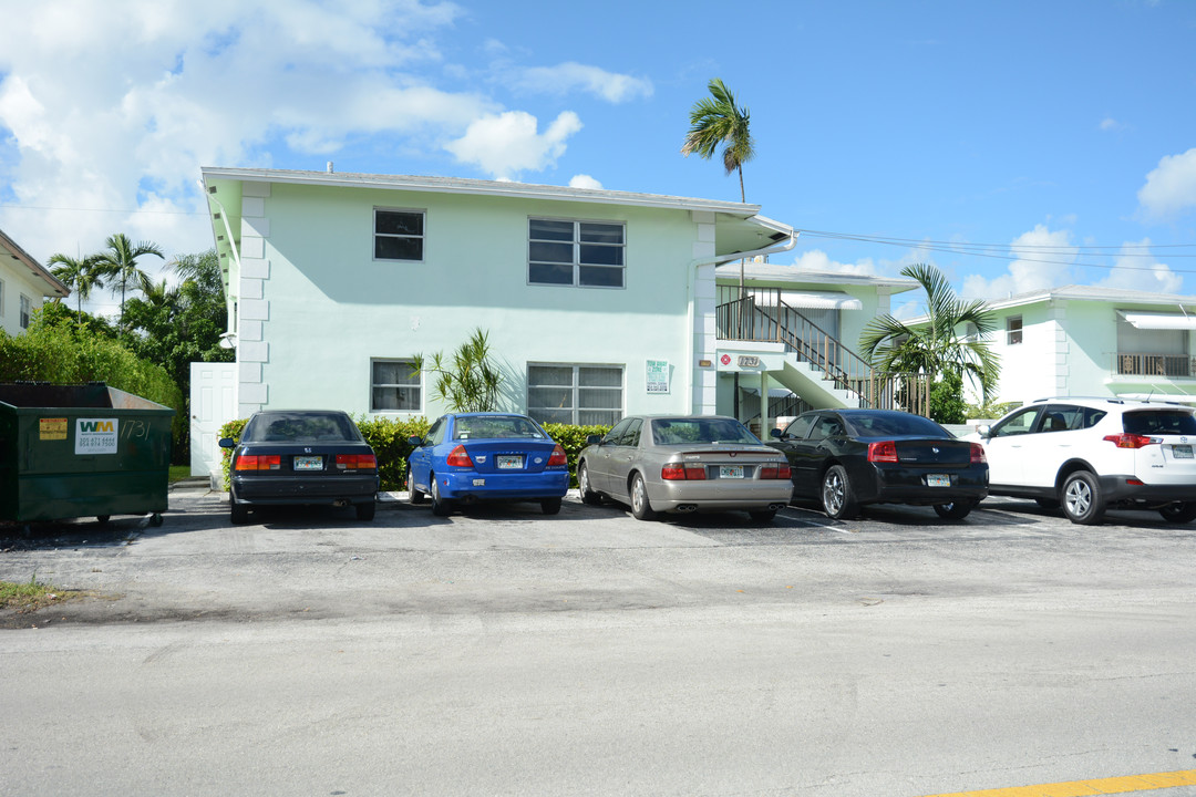 1731 NE 56th St in Fort Lauderdale, FL - Building Photo