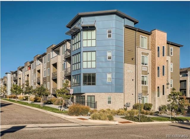 property at 460 E Fremont Pl
