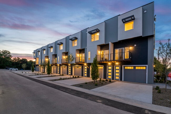 Uptown 8 Condos in Boise, ID - Building Photo - Building Photo