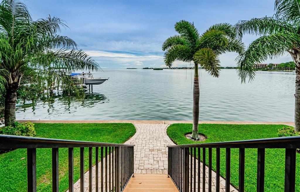2675 St Joseph Dr E in Dunedin, FL - Building Photo