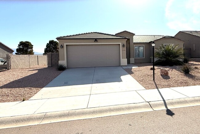 2696 E Punta Vista in Kingman, AZ - Building Photo - Building Photo