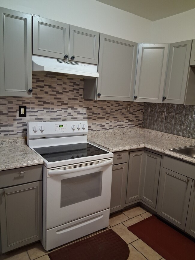 917 N Lombard St in Wilmington, DE - Building Photo - Building Photo