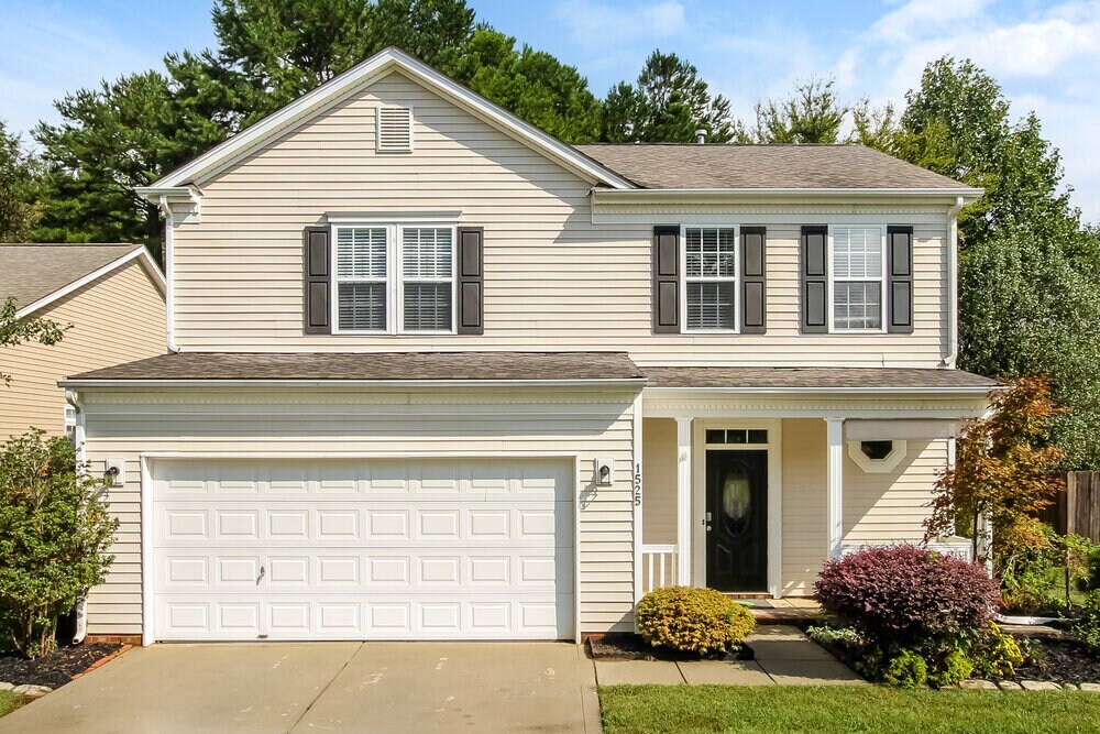 1525 Bucklebury Ct in Charlotte, NC - Foto de edificio