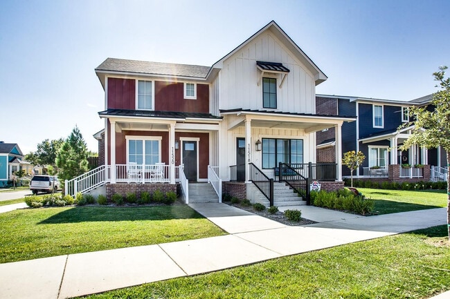 property at 11518 Savannah Ave