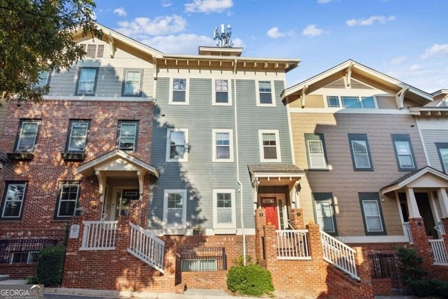 property at 655 Mead St SE