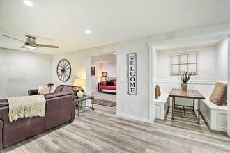 303 Glenwood Rd in Grass Valley, CA - Building Photo - Building Photo