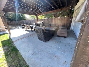 10725 Westminster Ave, Unit B MAIN in Los Angeles, CA - Building Photo - Building Photo