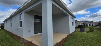 5530 NW 40th Loop in Ocala, FL - Building Photo - Building Photo