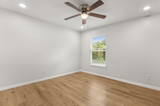 1325 Cloverlawn Ave in Orlando, FL - Building Photo - Building Photo