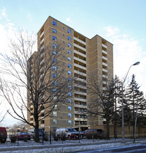 Grand Ravine Apartments in Toronto, ON - Building Photo - Building Photo